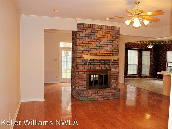 3rd image of 5021 Belle Chasse Dr