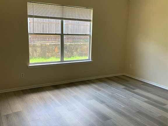 5th image of 2056 Forest Meadow Dr