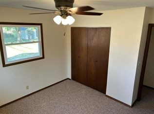 1642 Brickville Rd, Sycamore, IL 60178