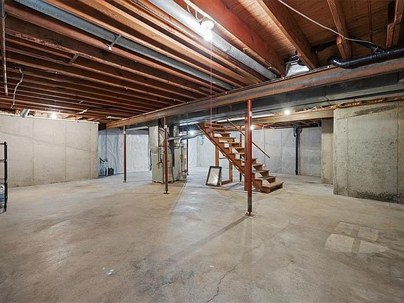 2nd image of 9208 W 121st Ter