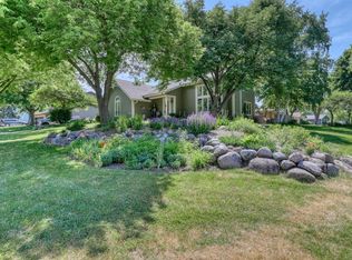 10929 W Hope AVENUE, Wauwatosa, WI 53222