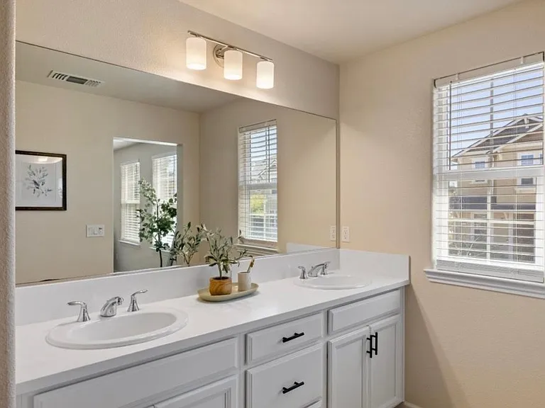 21207 Ord Ave — Photo 10
