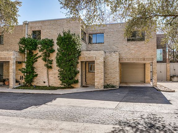 2nd image of 8123 N New Braunfels #F