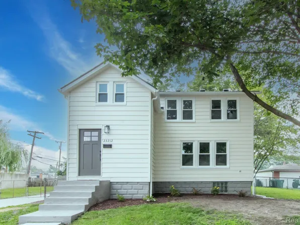 23212 Avon St, Saint Clair Shores, MI 48082