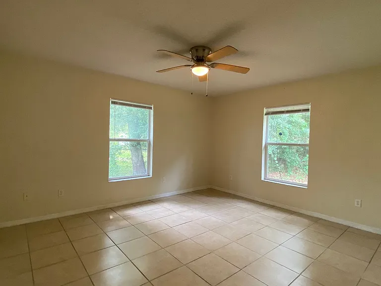 523 Silver Way Dr — Photo 18