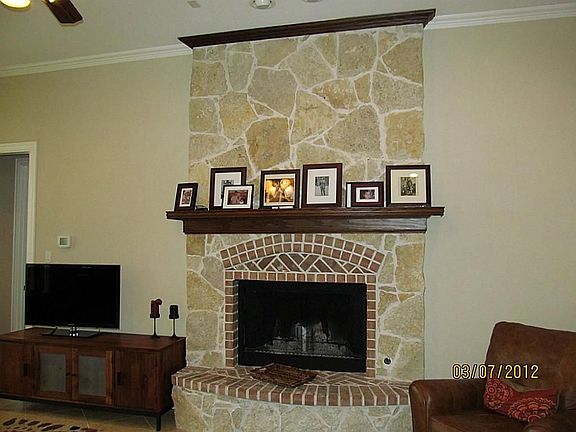 4th image of 403 Somerset Dr