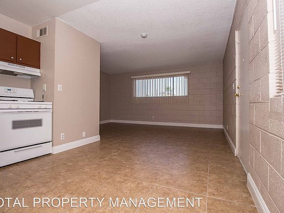 5th image of 2416 Clifford Ave APT 117