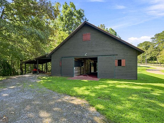 4th image of 89 Spring Camp Rd
