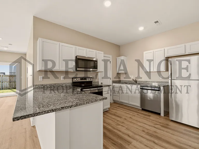 12052 W 33rd St N — Photo 14