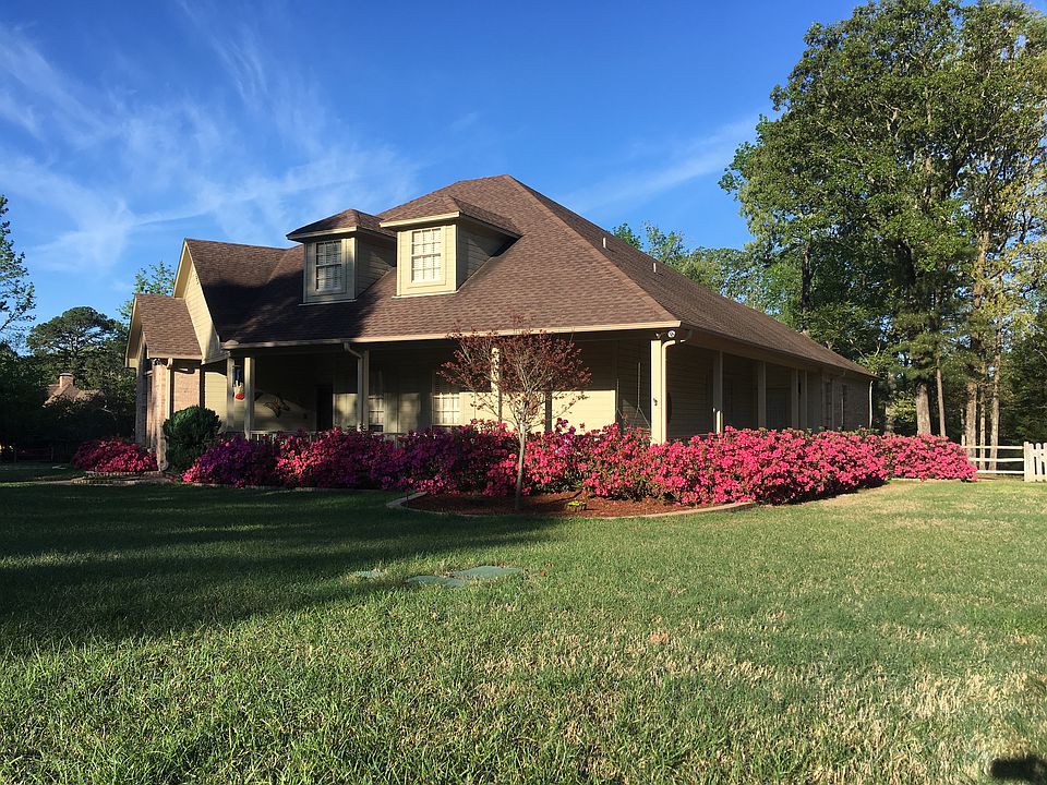 2nd image of 19402 Oakmeadow Cir