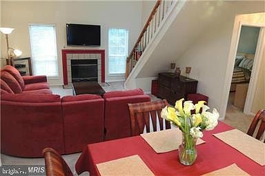 3rd image of 6610 Jupiter Hills Cir APT B