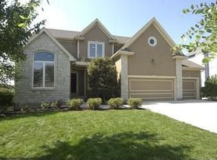 5213 W 163rd St, Overland Park, KS 66085