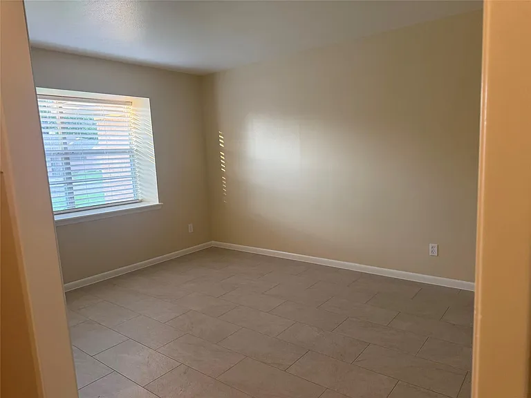 7335 Tanager St — Photo 8