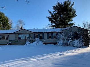 1228 E Garfield Rd, Aurora, OH 44202