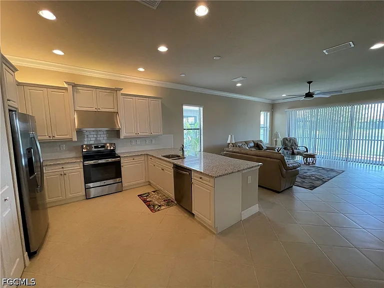 11617 Lakewood Preserve Pl — Photo 3