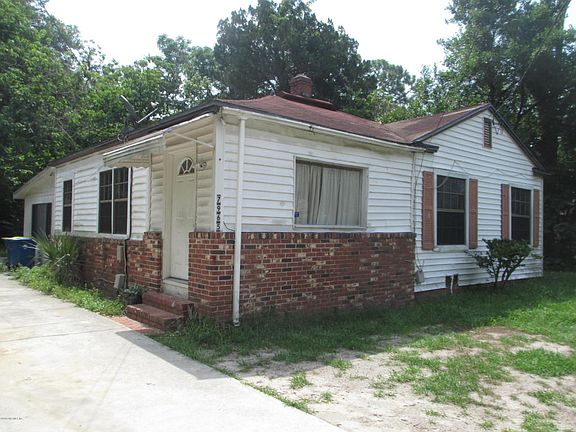 4th image of 7965 Marion St