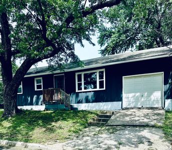 7301 S Benton Ave, Kansas City, MO, 64132