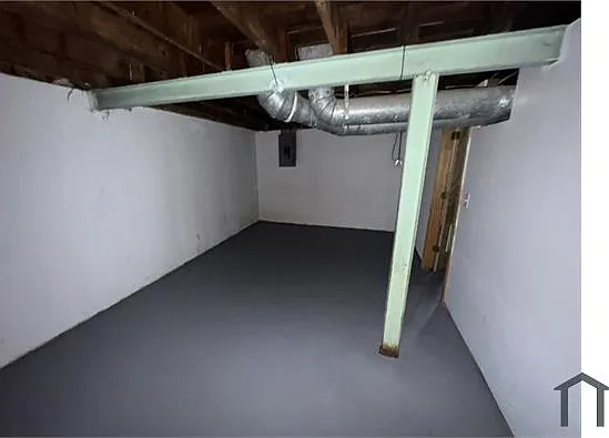 3 bed, 912 sqft, $1,400 — Photo 3