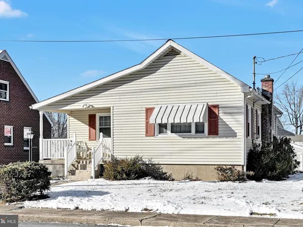 213 Hoffer St, Middletown, PA 17057