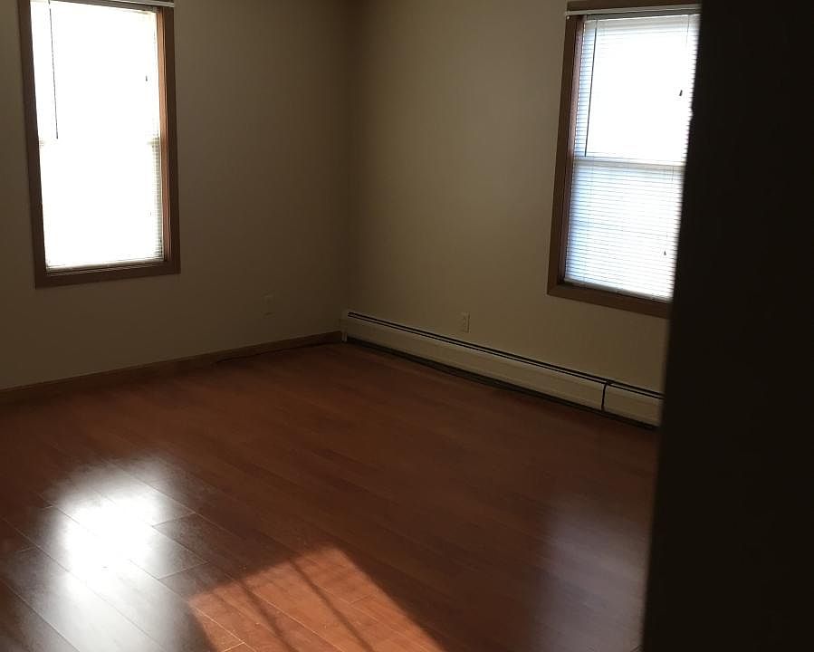 2nd image of 12 Burnap Ln