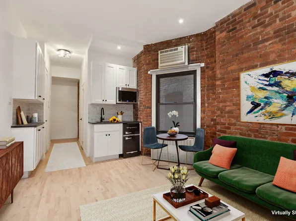 77 Perry Street image 1 of 6