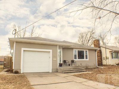 1102 4th Ave E, Oskaloosa, IA, 52577