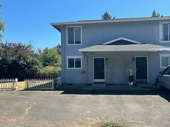 205 SE 5th Ave #205