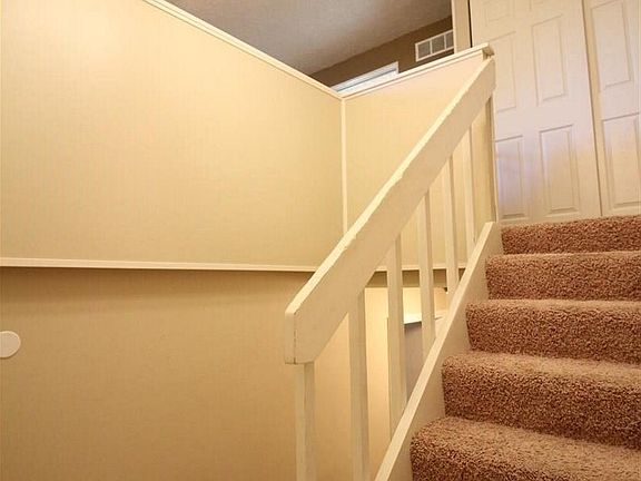 4th image of 4516 W Rockwell Dr