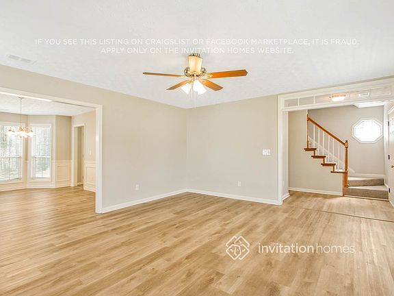 4th image of 3272 Summit Glen Dr