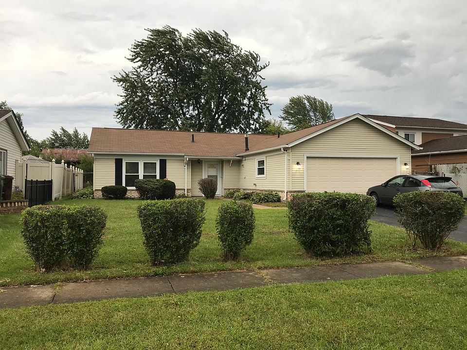 1st image of 17479 E Gate Dr