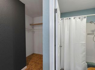 344 N Crenshaw Rd, Visalia, CA 93291