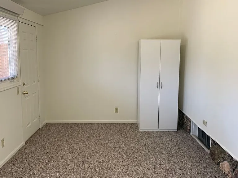 3318 Dillon Ave — Photo 9