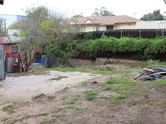 5th image of 2912 Island Ave