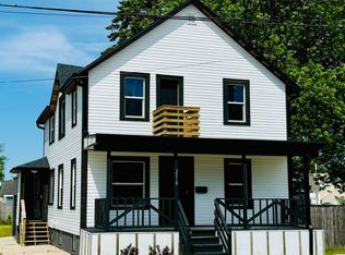 2018 Monroe St, Two Rivers, WI 54241