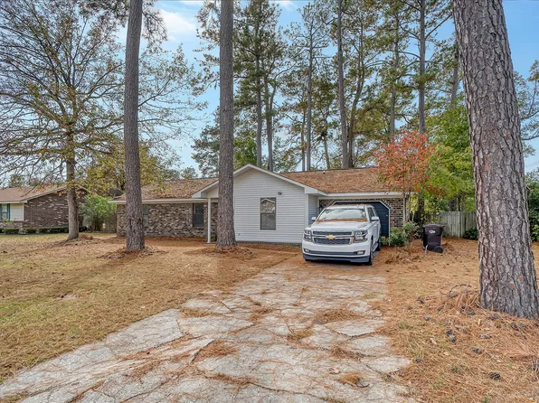 304 Swamp Fox Ln, Goose Creek, SC 29445