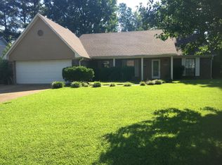 282 E Meade St, Pearl, MS 39208