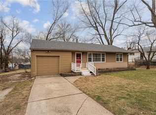 1009 E 134th Ter, Grandview, MO 64030