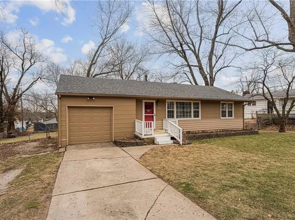 1009 E 134th Ter, Grandview, MO 64030