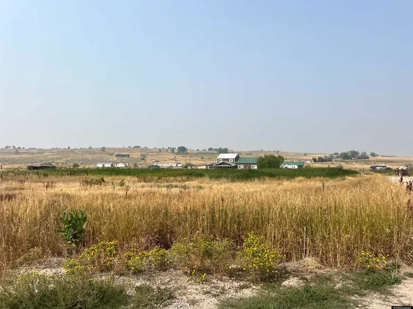 14 Sandy Ct, Lander, WY 82520