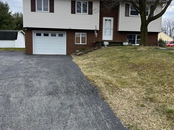 3440 Colonial Dr, Duncansville, PA 16635