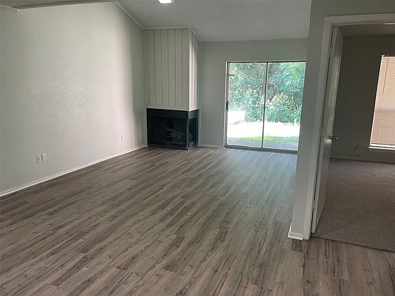 4th image of 810 Clarissa Pl