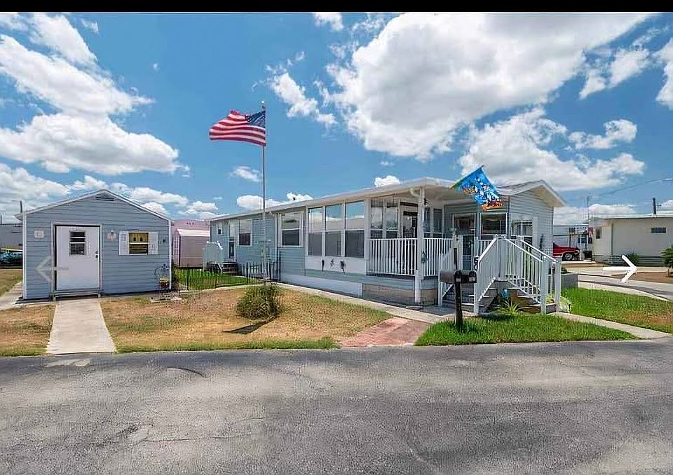 1st image of 602 Budgie Ln
