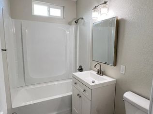 1023 N Gordon St, Pomona, CA 91768