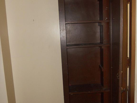 5th image of 520 Virginia St APT 3