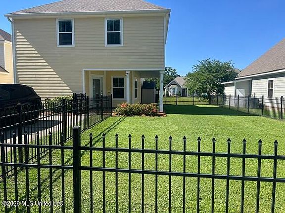 2nd image of 12 Sweetgrass Ln