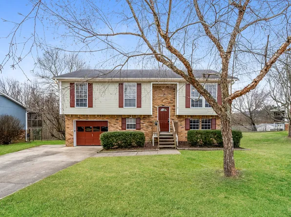 106 Twin Lakes Rd, Trussville, AL 35173