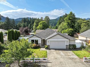 7 Shady Oak Ln, North Bonneville, WA 98639