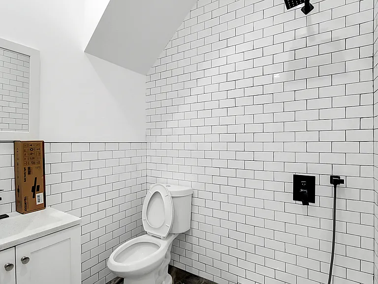 707 Lafayette Ave #2 — Photo 12
