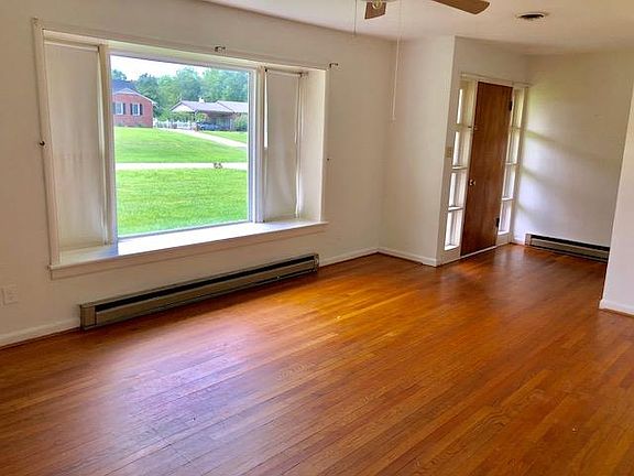 4th image of 4151 E Atlantic St