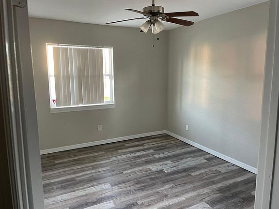 5th image of 1038 27th Ave S